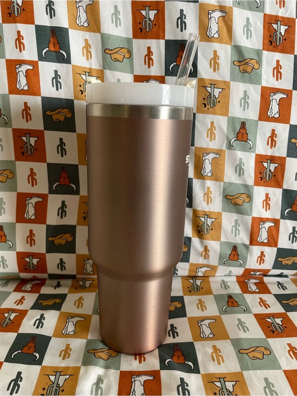 Stanley Metallic Copper 40 oz Cup with Cream Handle and White Lid - Picture 3 of 7